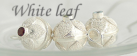 �K�������{�[���E�z���C�g���[�t