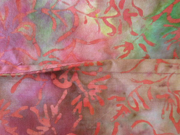 コットンバティック・バスローブ30374縫い代は袋縫い