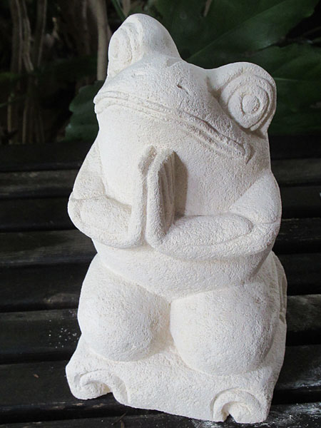 石像カエルお祈り・アウトレット11214E