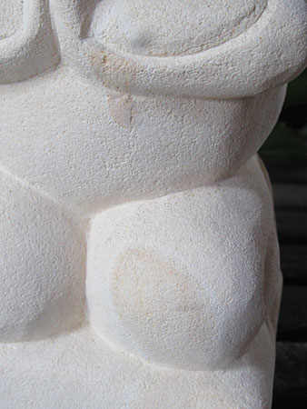 石像カエルお祈り・アウトレット不具合箇所