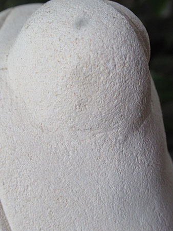 石像カエルお祈り・アウトレット不具合箇所