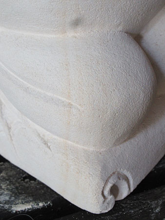 石像カエルお祈り・アウトレット不具合箇所