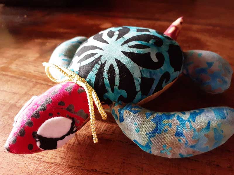 バティック・ぬいぐるみ・カメkame6