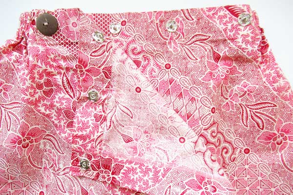 スナップ開きで開閉が楽