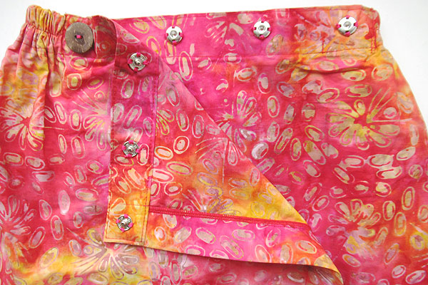 スナップ開きで開閉が楽