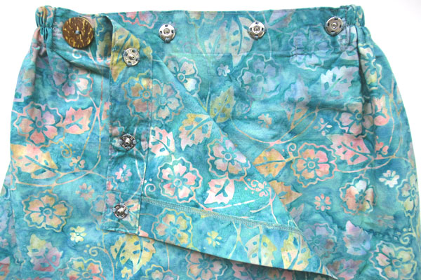 スナップ開きで開閉が楽