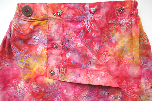 スナップ開きで開閉が楽